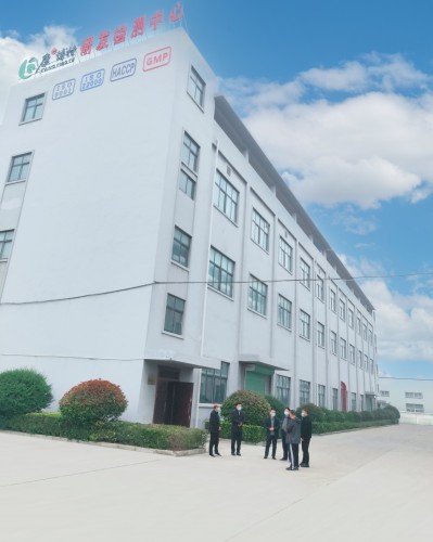 縣政協、文體局調研視察康博特